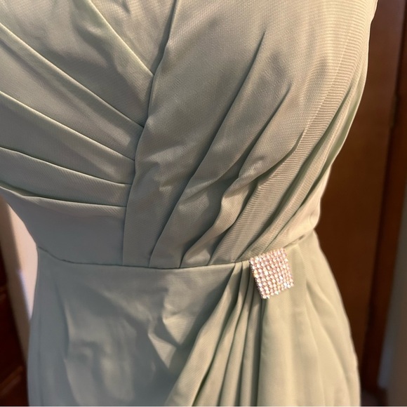 NWOT light green sleeveless formal dress with sheer coat rhinestone accent 8 - Picture 6 of 11